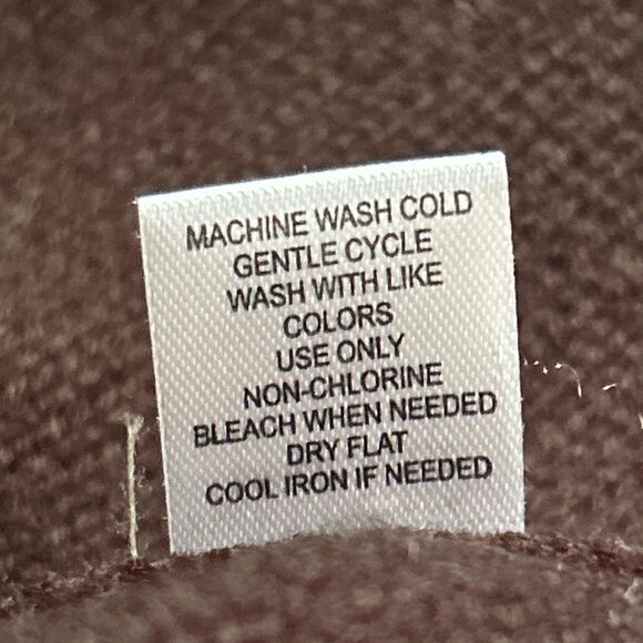 NEW Birch NY Fuzzy Santa Pullover Sweater - Black Soft Cozy Knit - Plus Size 2X - Picture 9 of 9